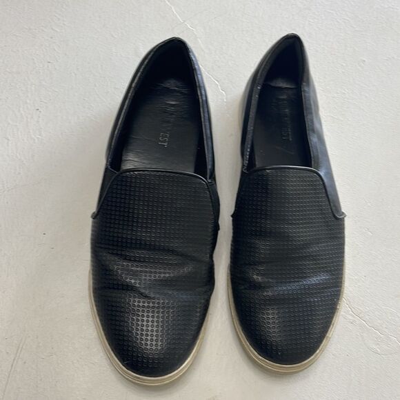 Nine West Vegan leather flats white sole 7.5 - Picture 5 of 12